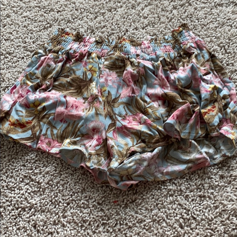 Flowy flower shorts